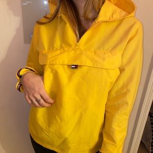 1999 Tommy Hilfiger rain coat zippered
